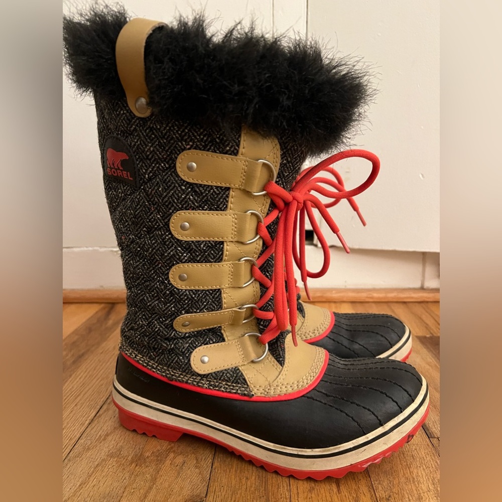 Sorel Women’s Joan of Arctic Boot - Winter Boot, Snow Boot, Waterproof